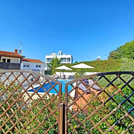 šebelja * Pula