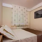 Sebelja Apartament *