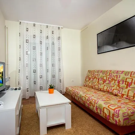 Sebelja Apartment *